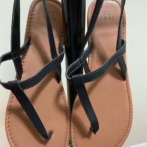 Woman’s thong sandals